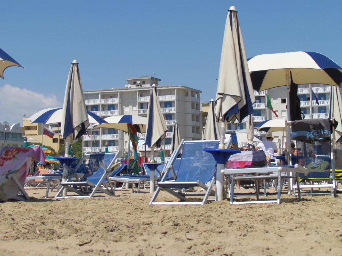 Condominio Zenith Bibione Exterior foto